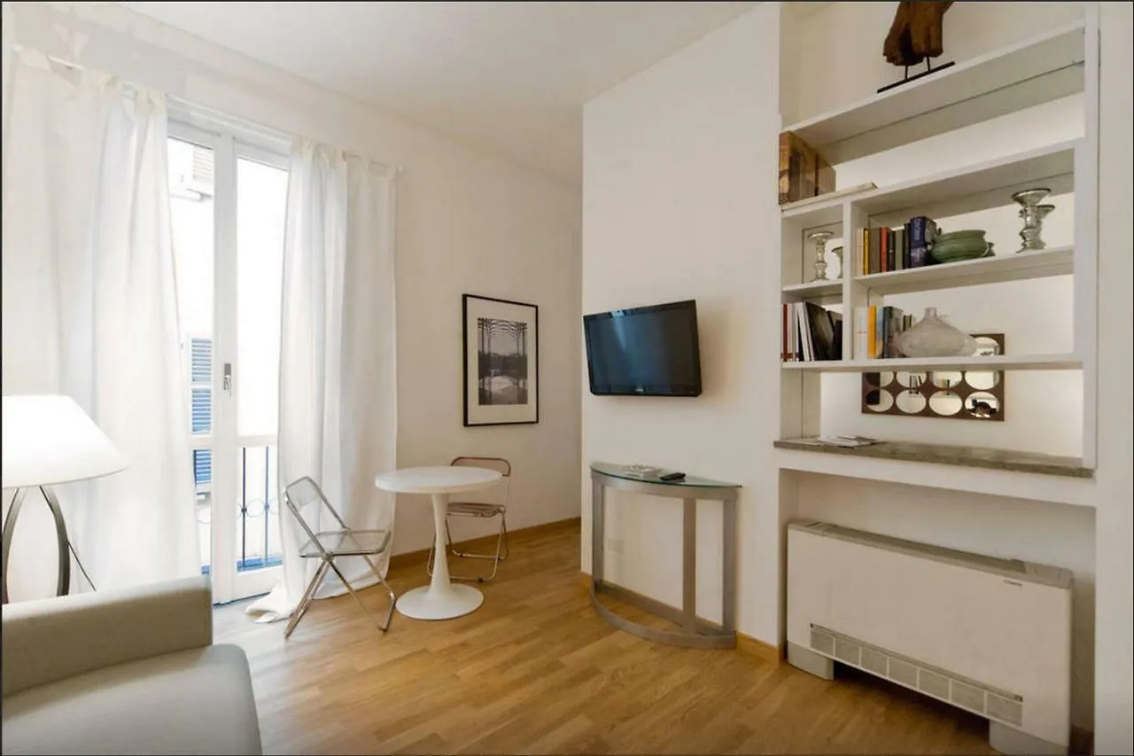 Brera - Fiori Chiari Charme Apartment Милан Италия