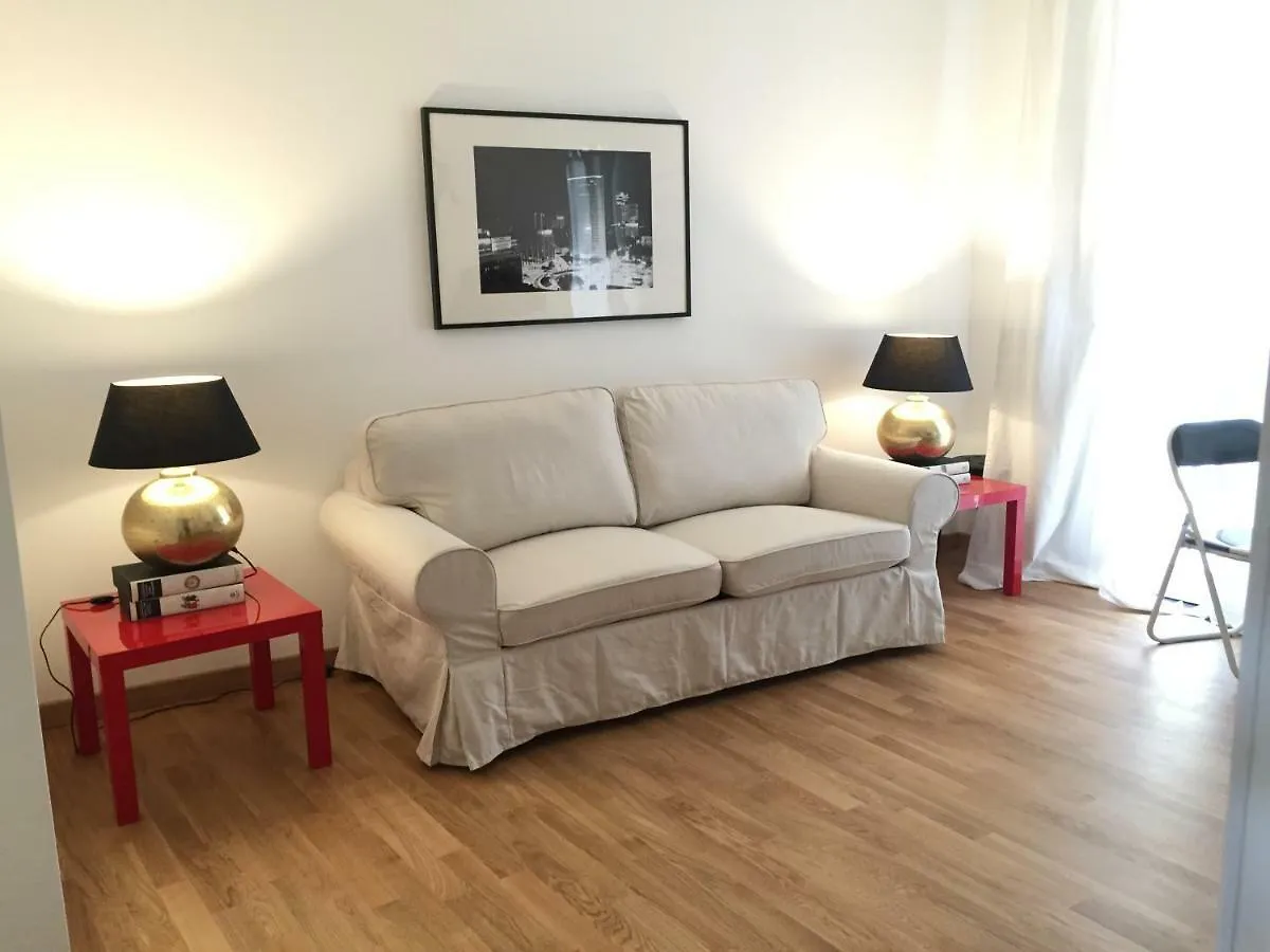 Brera - Fiori Chiari Charme Apartment Милан 0*,  Италия