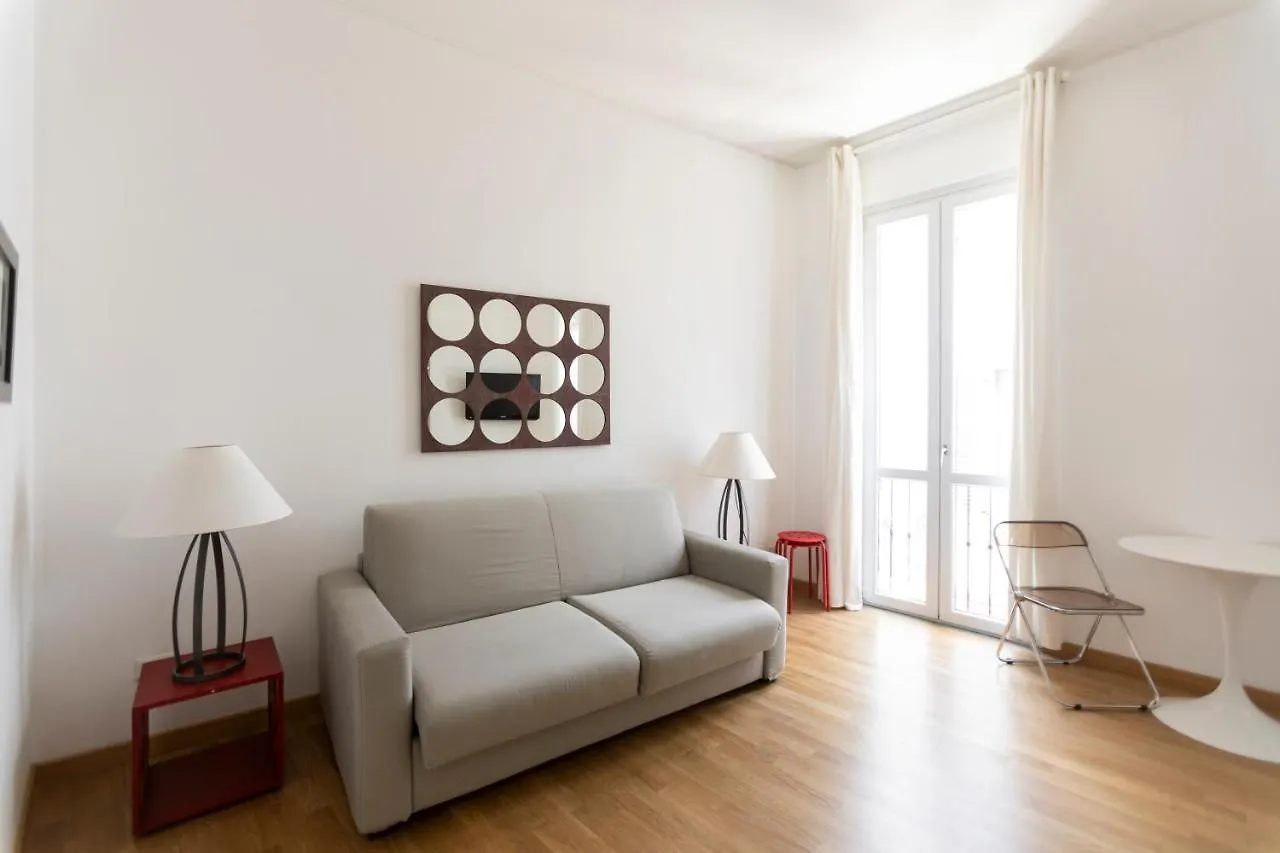 Brera - Fiori Chiari Charme Apartment Milan